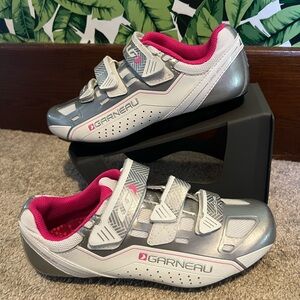 Louis Garneau Pink White Silver Cycling Shoes Womens Size 7 38